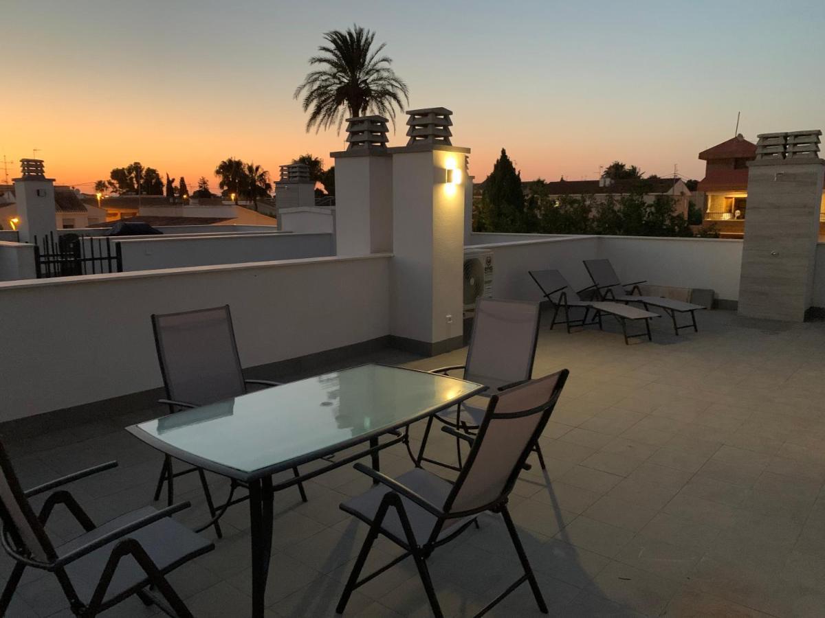 Suntiago Residential Elisa Apartment *